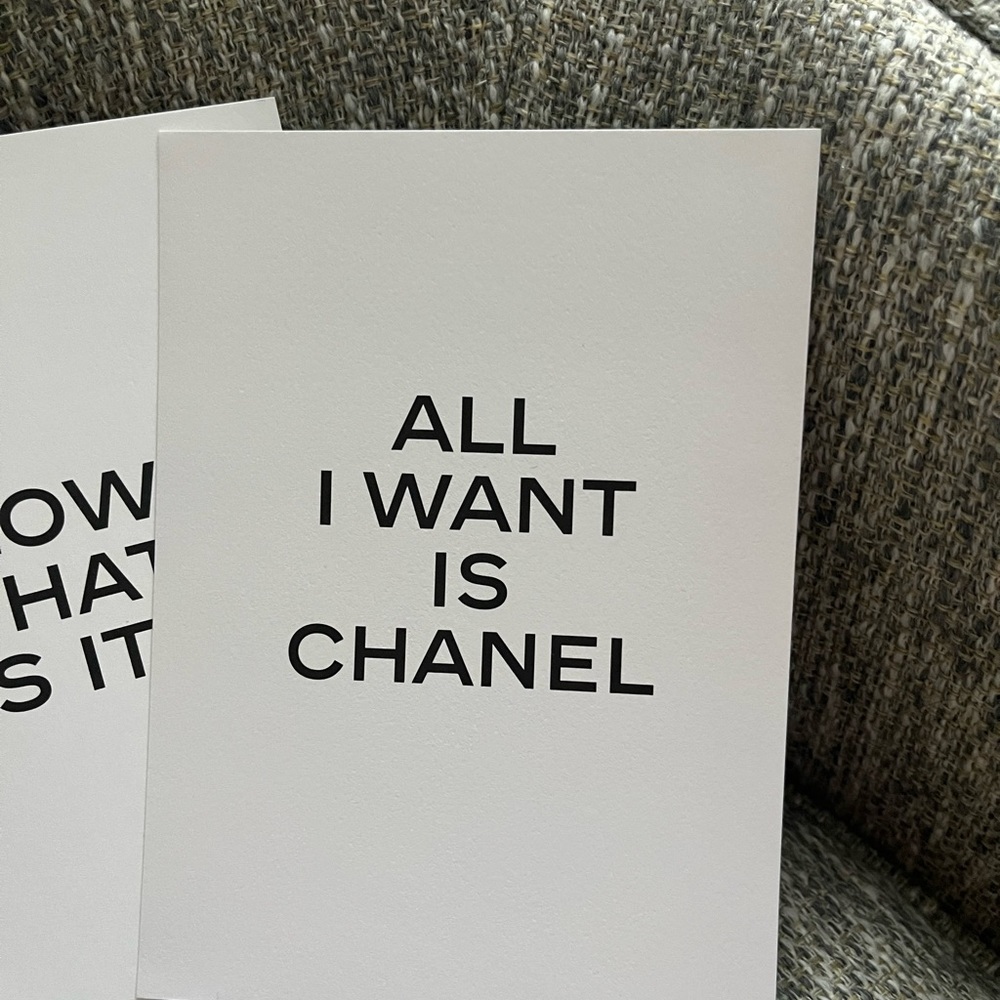 CHANEL Black hardcover coffee table book White soft  book. 10 friendship cards - Picture 11 of 16
